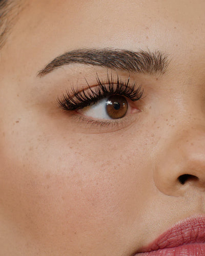 Wispy Eyelash Extensions: A Guide for Lash Artists